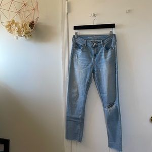 Distressed cropped Jean